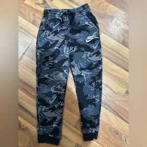 Nwot! Nike Kids Camouflage Joggers - Black and Gray